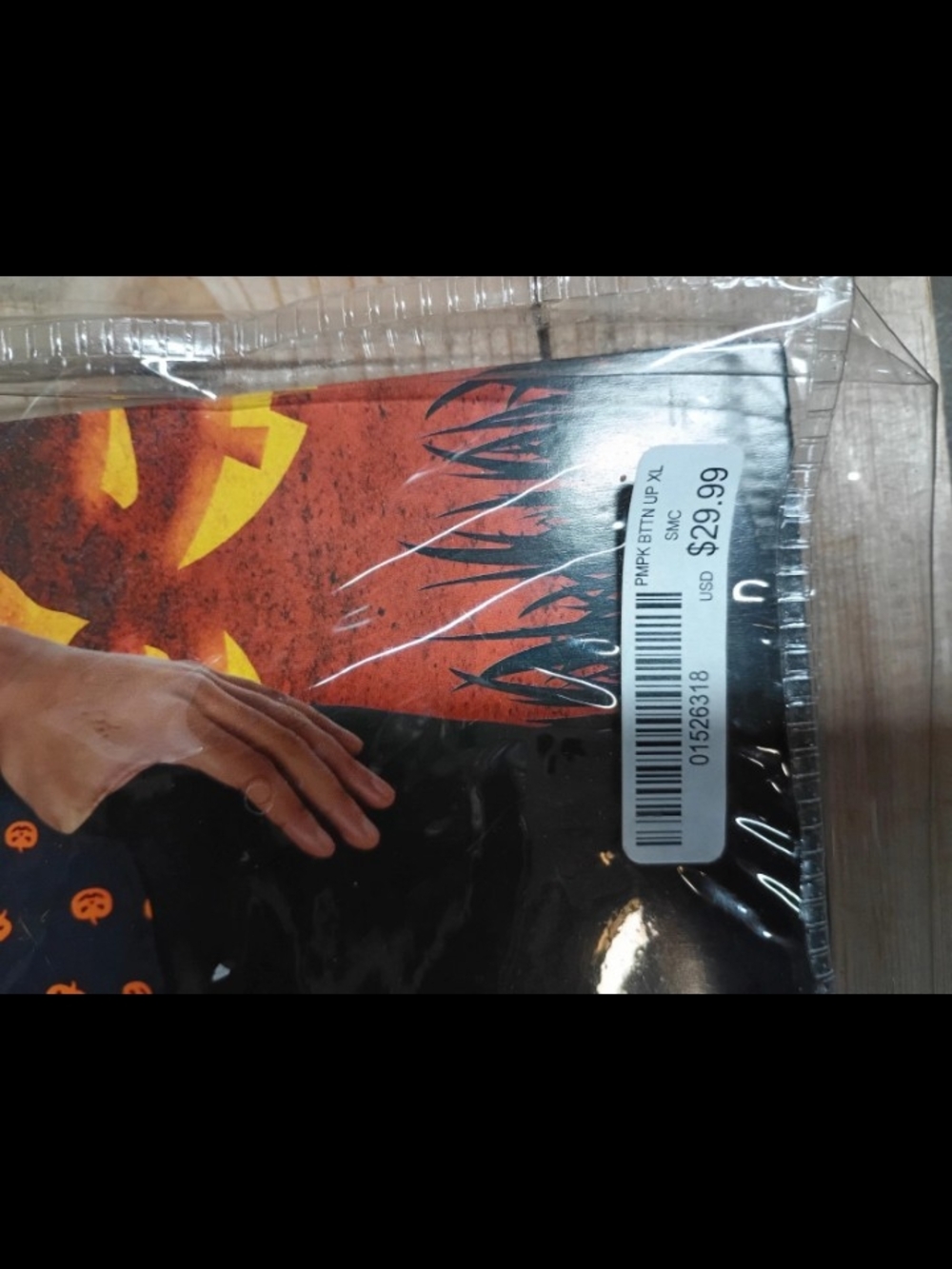 Spirit Black Short-Sleeve Button-Down with Orange Pumpkin Print XL - Picture 5 of 5